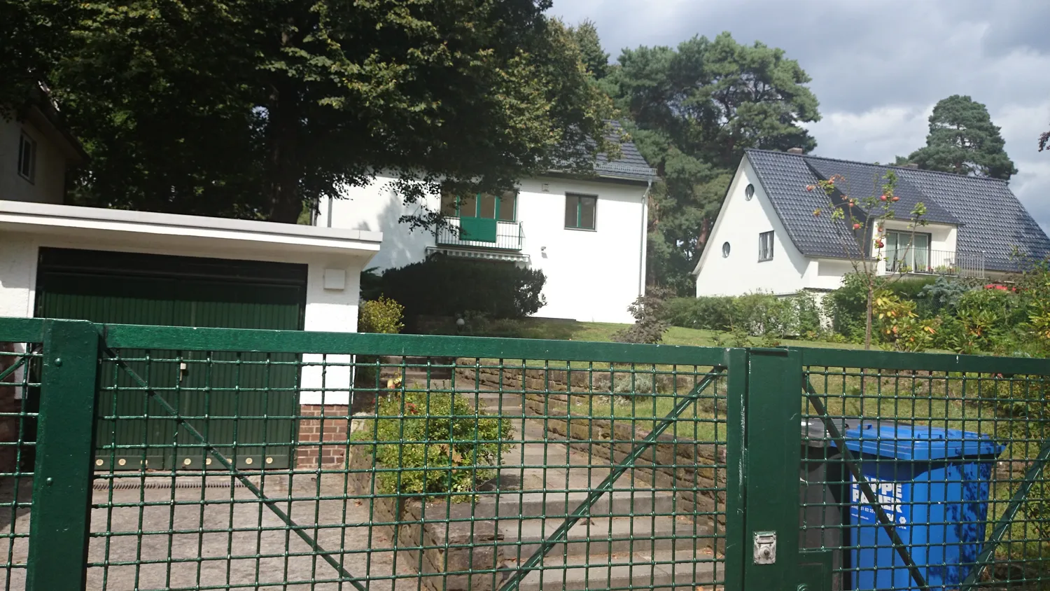 8 Zimmer Haus mit 200 m² in Berlin – Bild 1