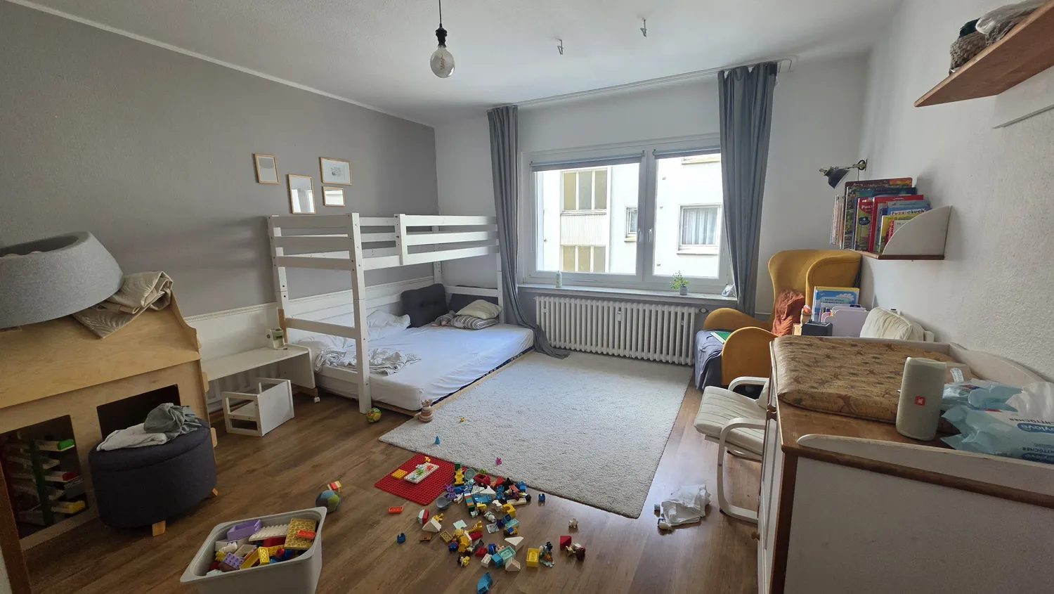 4 Zimmer Wohnung mit 80 m² in Essen – Bild 2