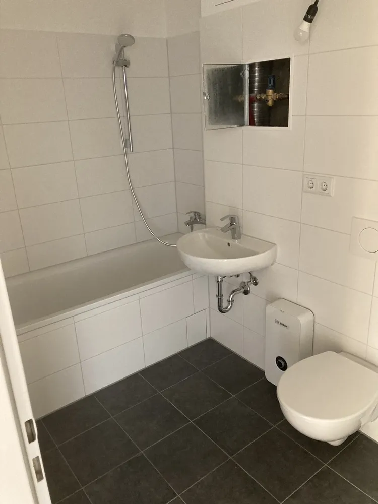 2 Zimmer Wohnung mit 67 m² in Berlin – Bild 6