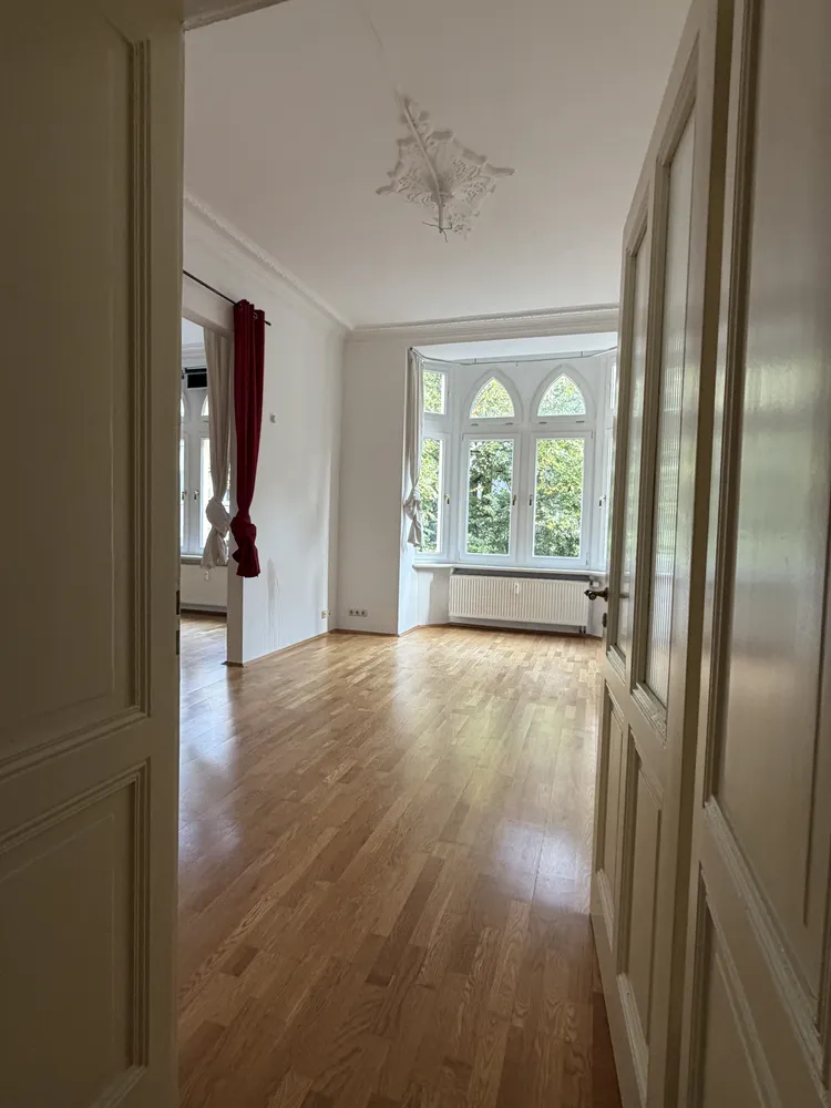 2 room apartment with 70 m² in Cologne – Photo 2