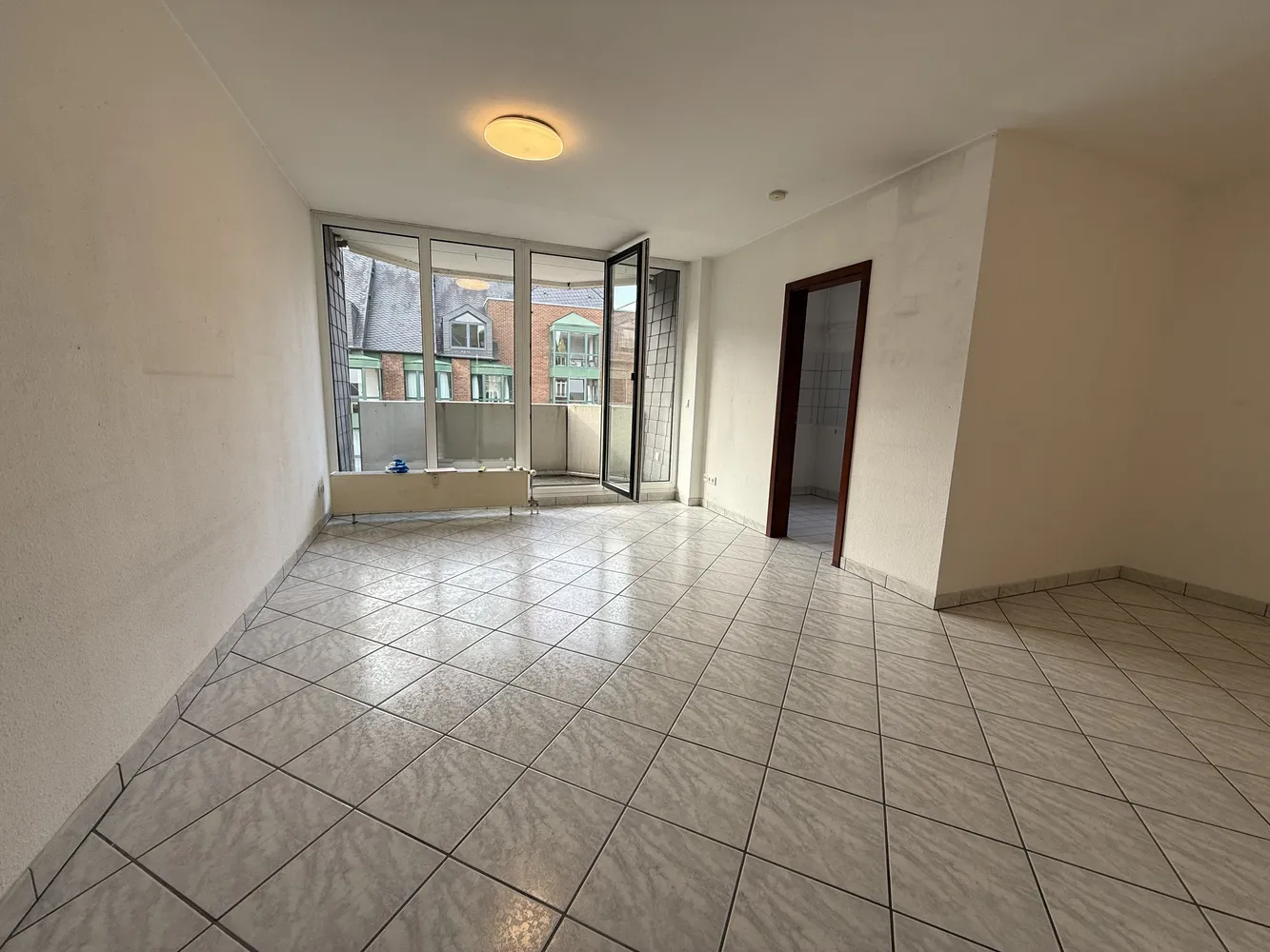 3 Zimmer Wohnung mit 76 m² in Köln – Bild 1