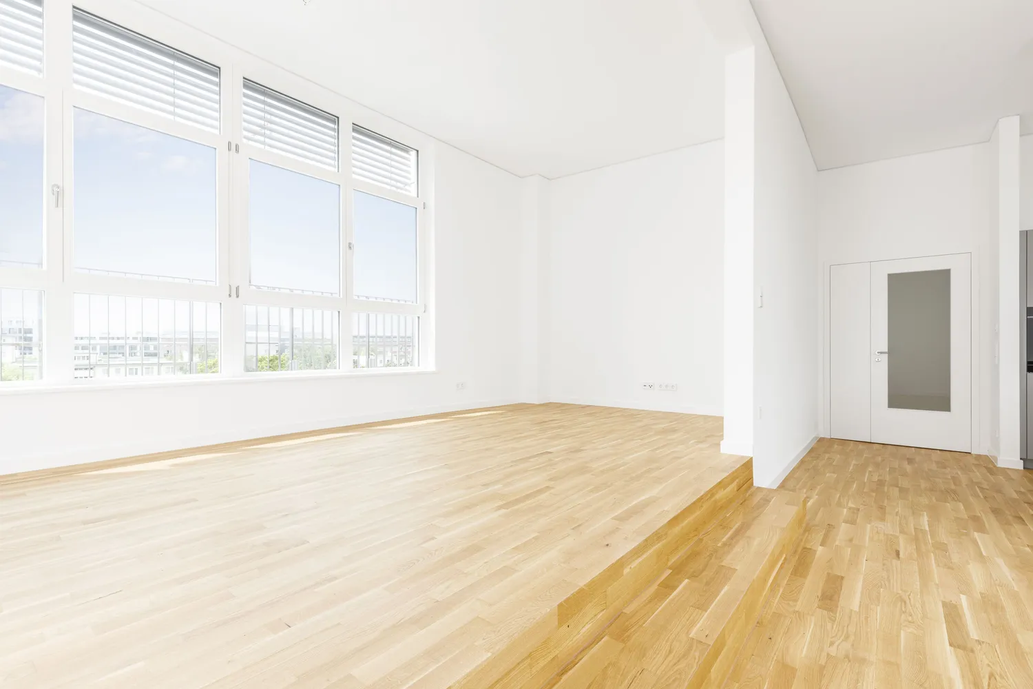 6 Zimmer Wohnung mit 196 m² in Berlin – Bild 1