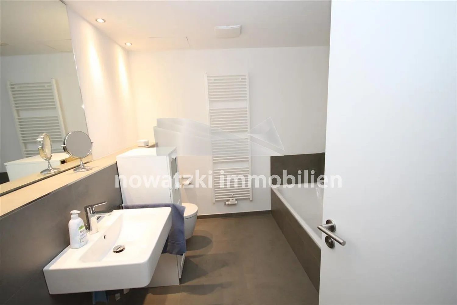 4 Zimmer Wohnung mit 128 m² in Lübeck – Bild 7