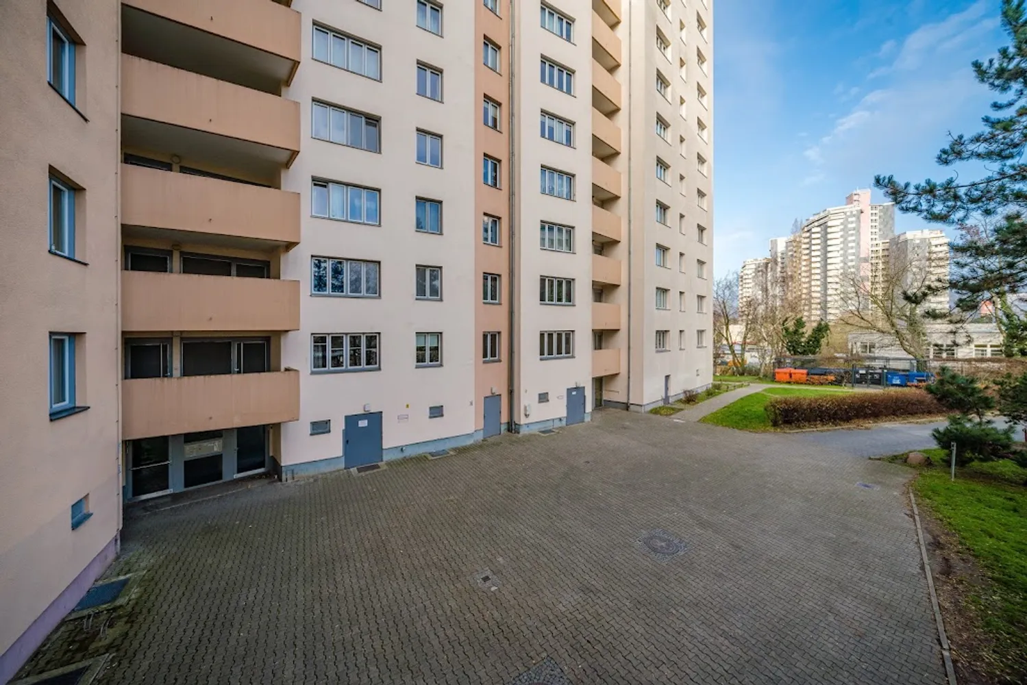 1 room apartment with 47 m² in Berlin – Photo 3