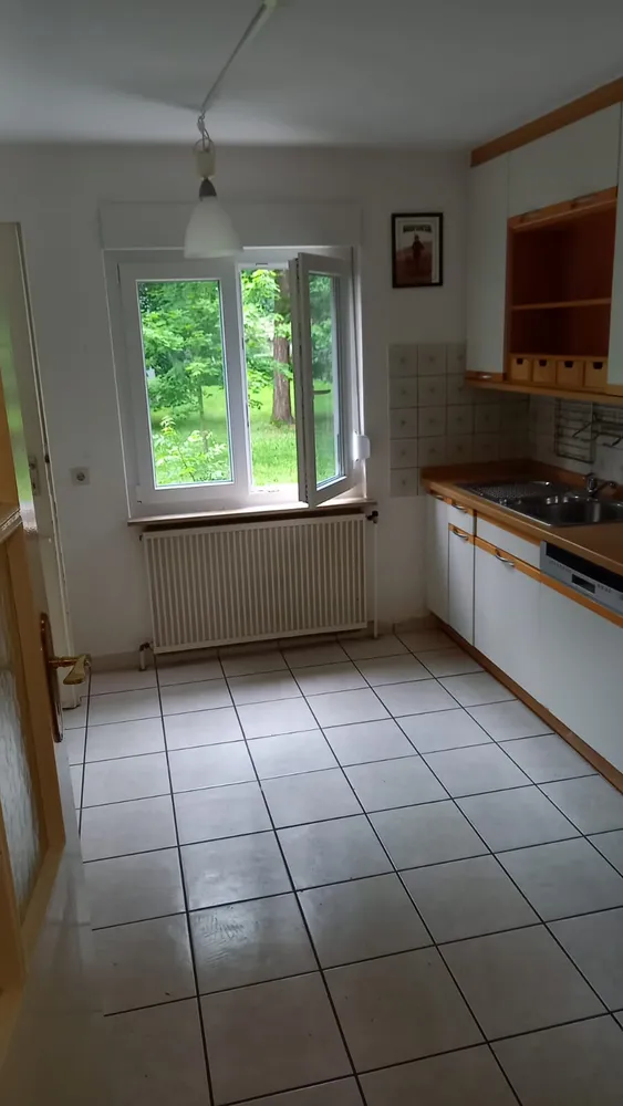 4 Zimmer Wohnung mit 96 m² in Karlsruhe – Bild 2