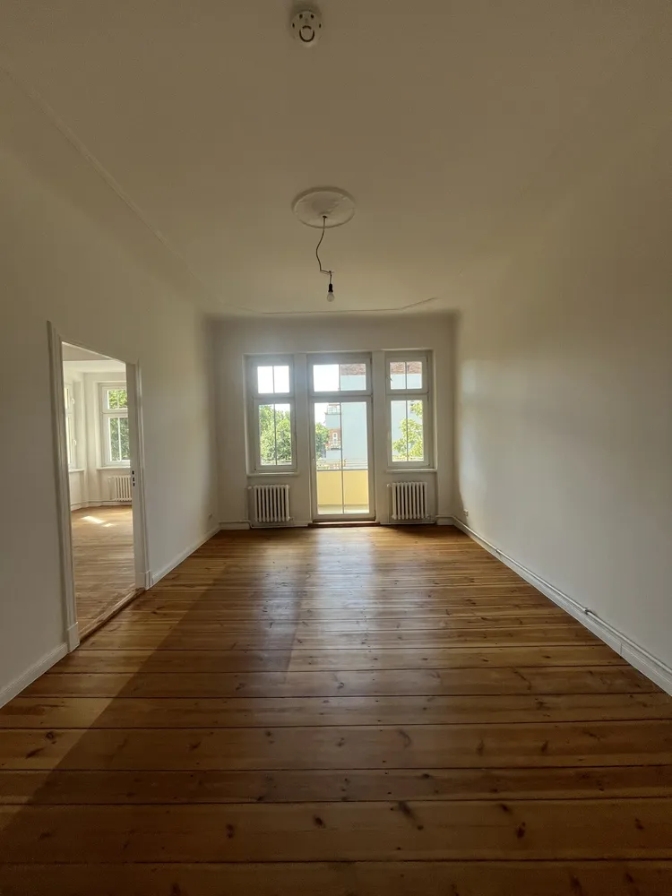4 Zimmer Wohnung mit 127 m² in Berlin – Bild 2