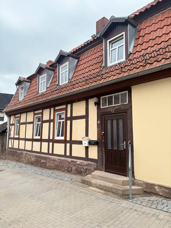 6 Zimmer Wohnung mit 140 m² in Sangerhausen – Bild 3