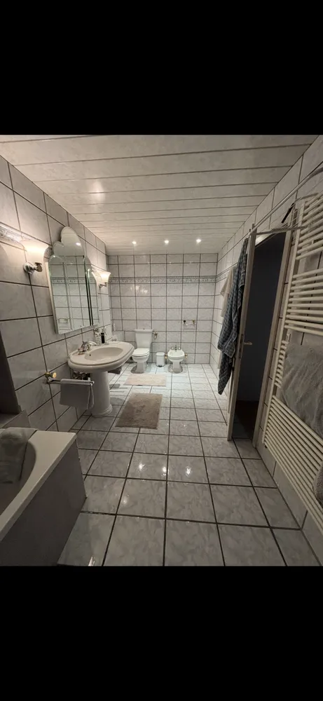 2 room apartment with 100 m² in Frankfurt am Main – Photo 3
