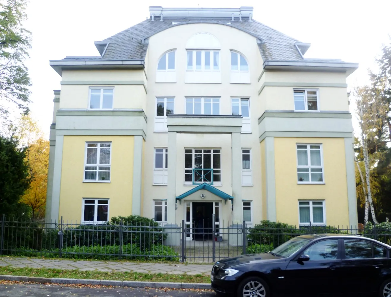 3 Zimmer Wohnung mit 101 m² in Berlin – Bild 2
