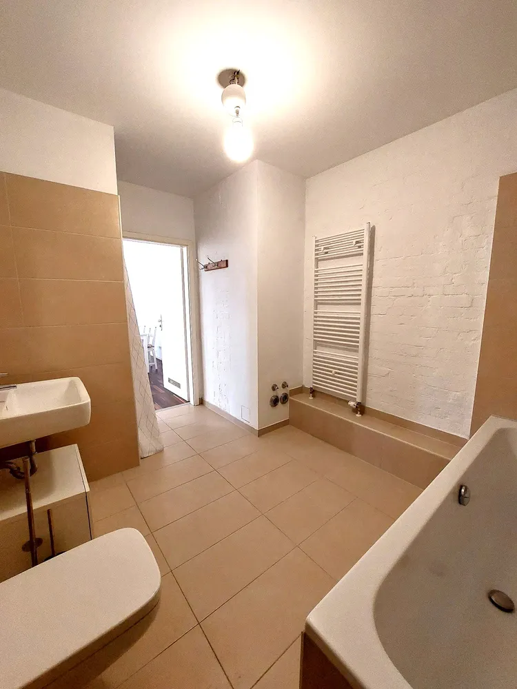 2 Zimmer Wohnung mit 88 m² in Berlin – Bild 12