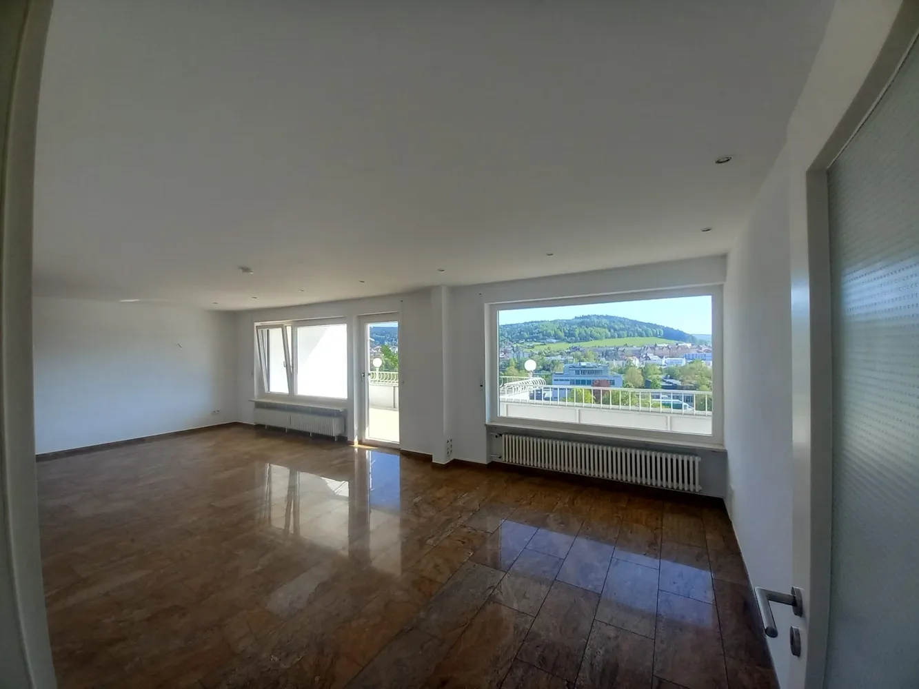 3 Zimmer Wohnung mit 90 m² in Tuttlingen – Bild 2