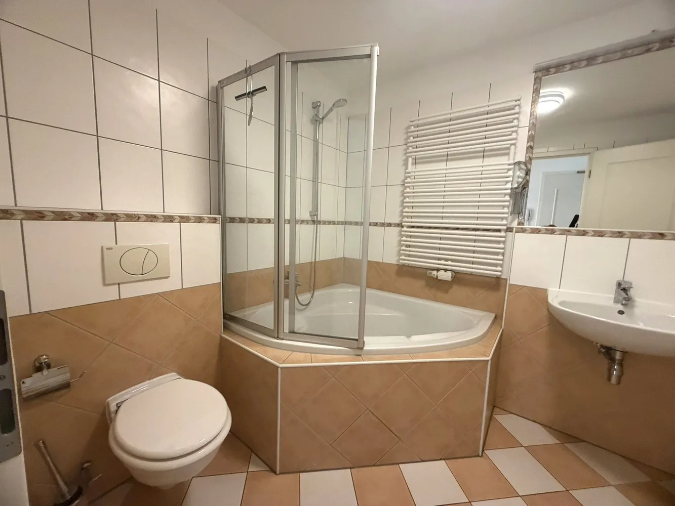 2 Zimmer Wohnung mit 58 m² in Nürnberg – Bild 4