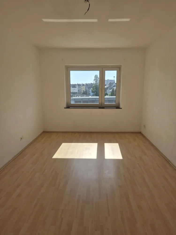 2 Zimmer Wohnung mit 70 m² in Düsseldorf – Bild 4