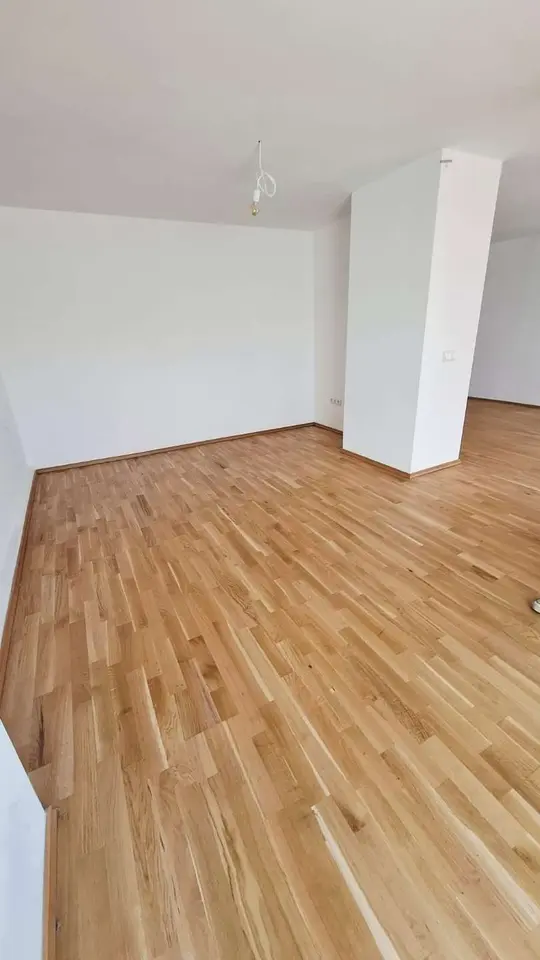 4 Zimmer Wohnung mit 118 m² in Hof – Bild 2