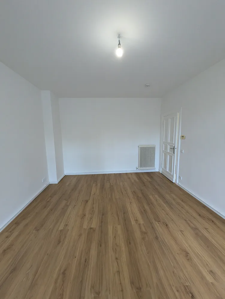 2 Zimmer Wohnung mit 73 m² in Berlin – Bild 2