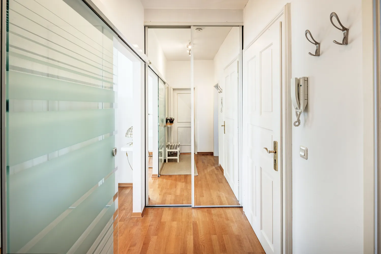 2 Zimmer Wohnung mit 50 m² in München – Bild 4