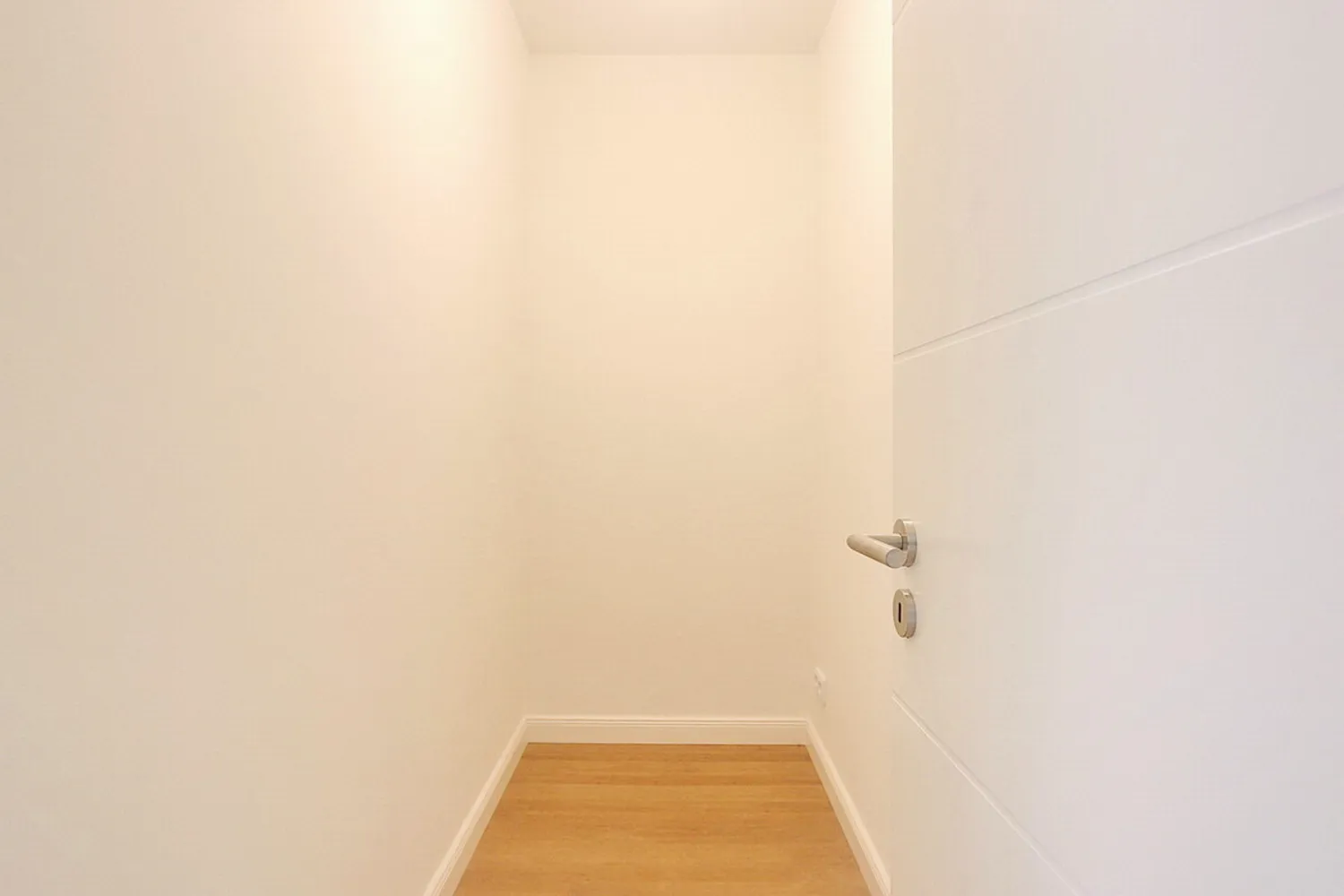 2 Zimmer Wohnung mit 84 m² in Hamburg – Bild 4