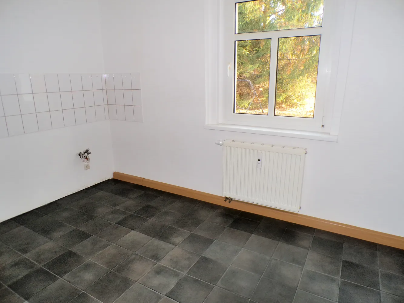 2 Zimmer Wohnung mit 57 m² in Werdau – Bild 4