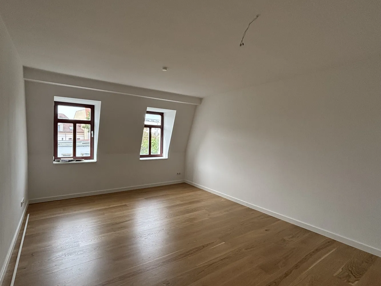 3 Zimmer Wohnung mit 106 m² in Dresden – Bild 2