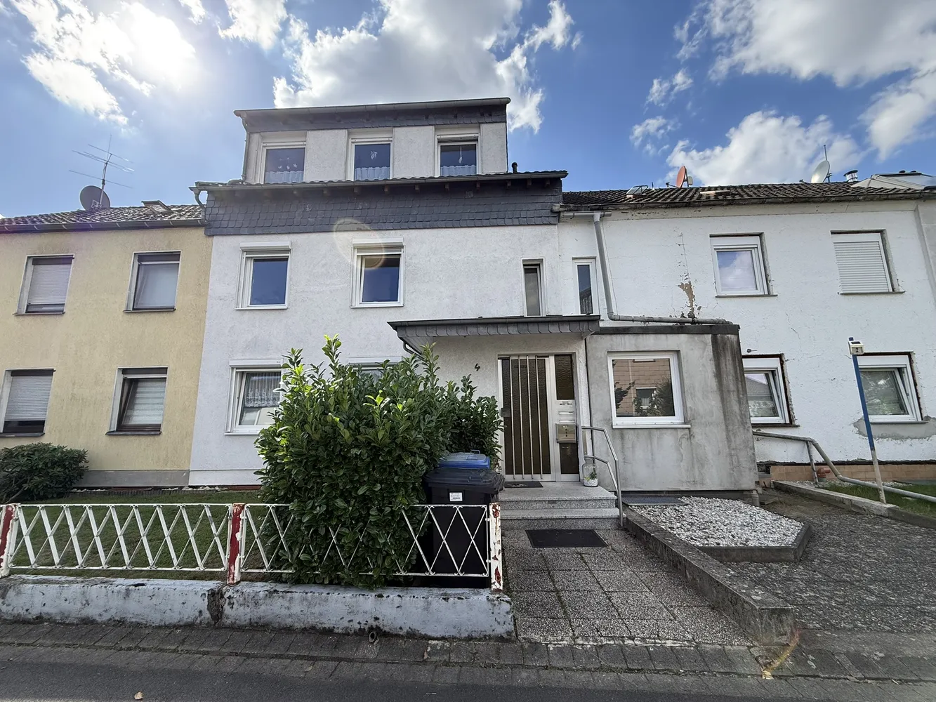 3 room apartment with 77 m² in Leverkusen – Photo 1