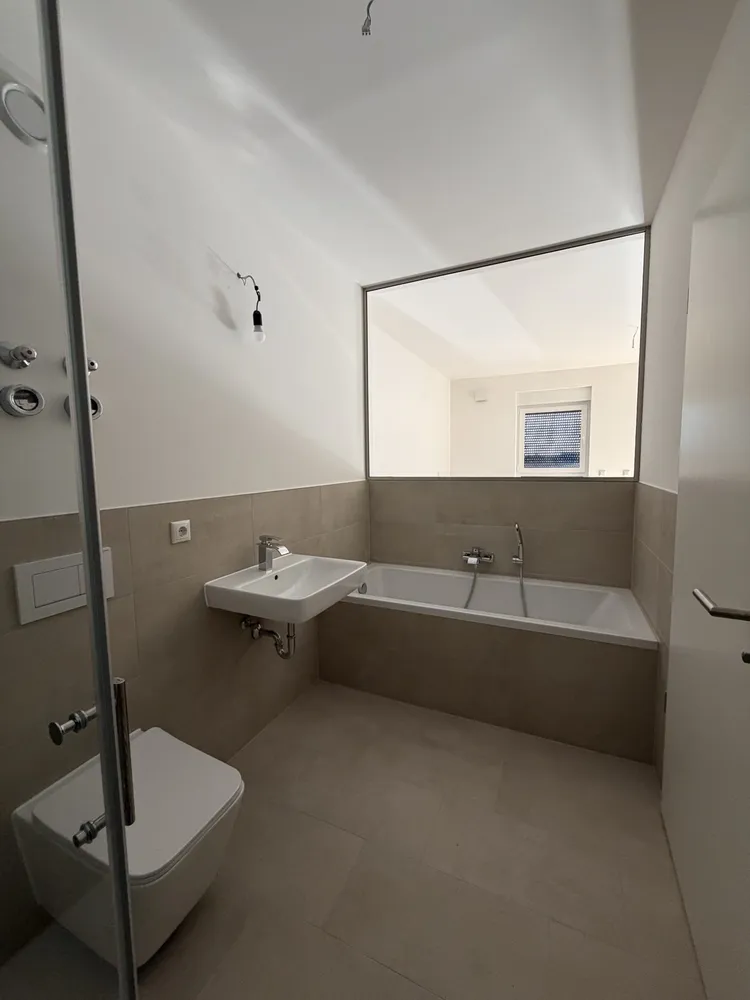 2 Zimmer Wohnung mit 75 m² in Magdeburg – Bild 3
