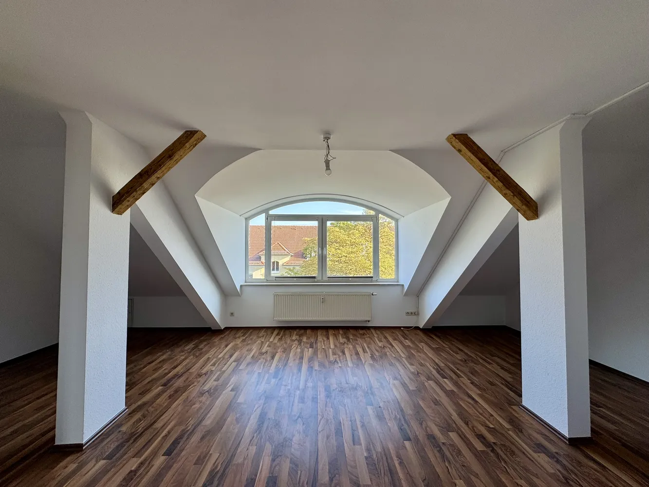 2 Zimmer Wohnung mit 68 m² in Dresden – Bild 1