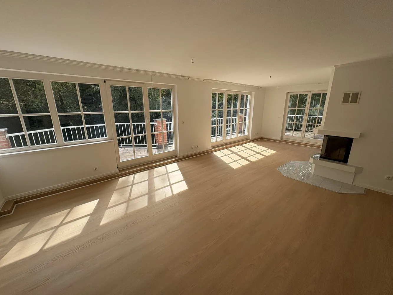 3 Zimmer Wohnung mit 120 m² in Hamburg – Bild 1
