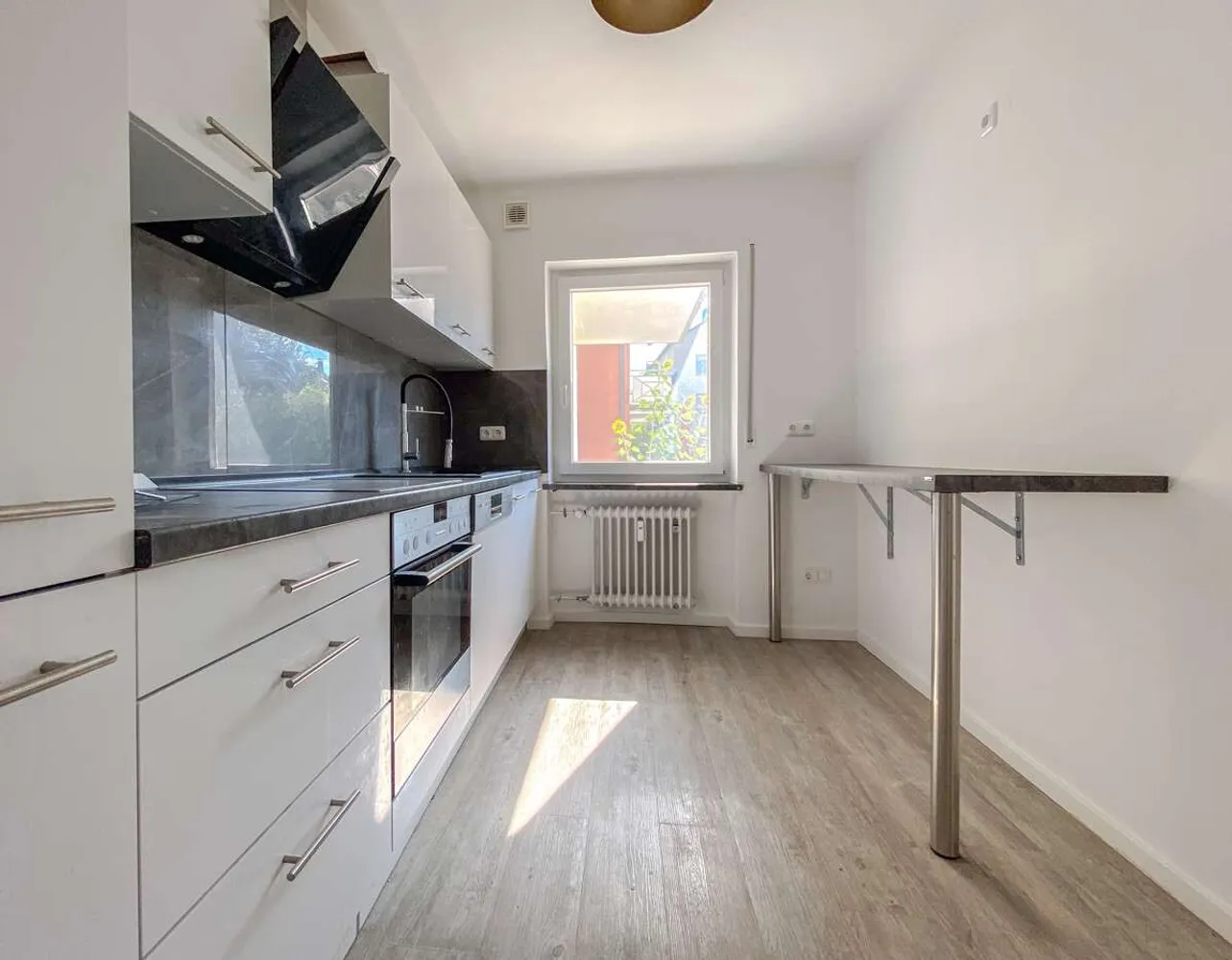 3 Zimmer Wohnung mit 98 m² in Augsburg – Bild 2