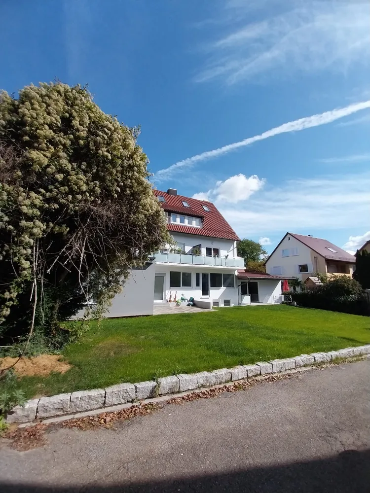 2 Zimmer Wohnung mit 112 m² in Stuttgart – Bild 2