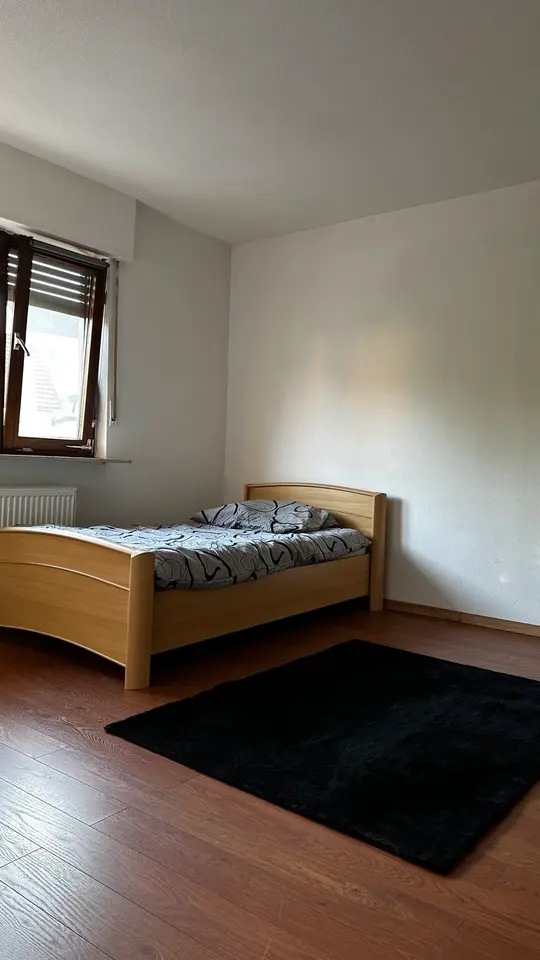 6 Zimmer Wohnung mit 150 m² in Mosbach – Bild 1
