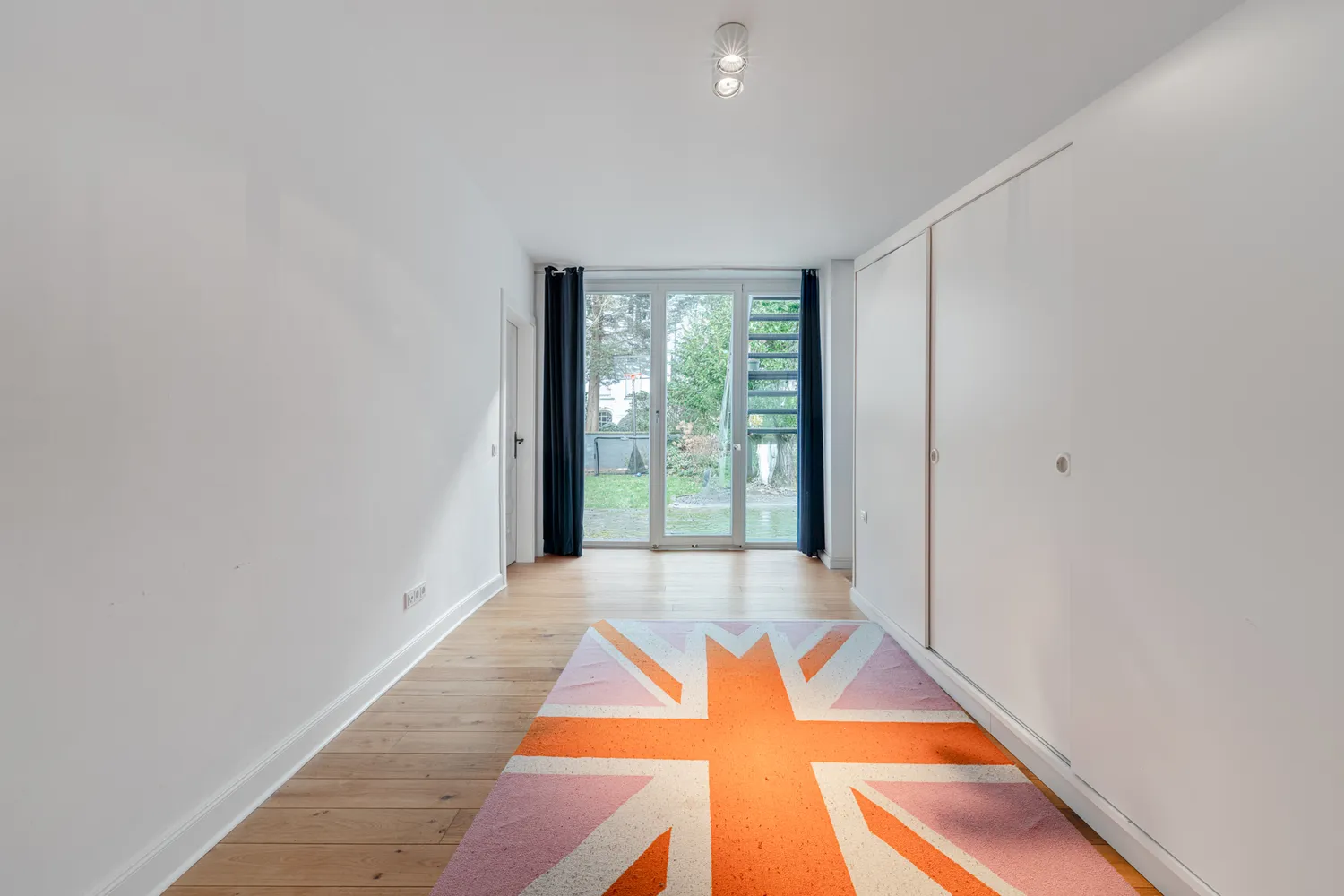 7 Zimmer Wohnung mit 210 m² in Düsseldorf – Bild 11
