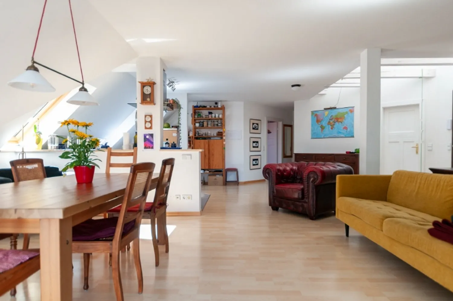 3 Zimmer Wohnung mit 100 m² in Dresden – Bild 1