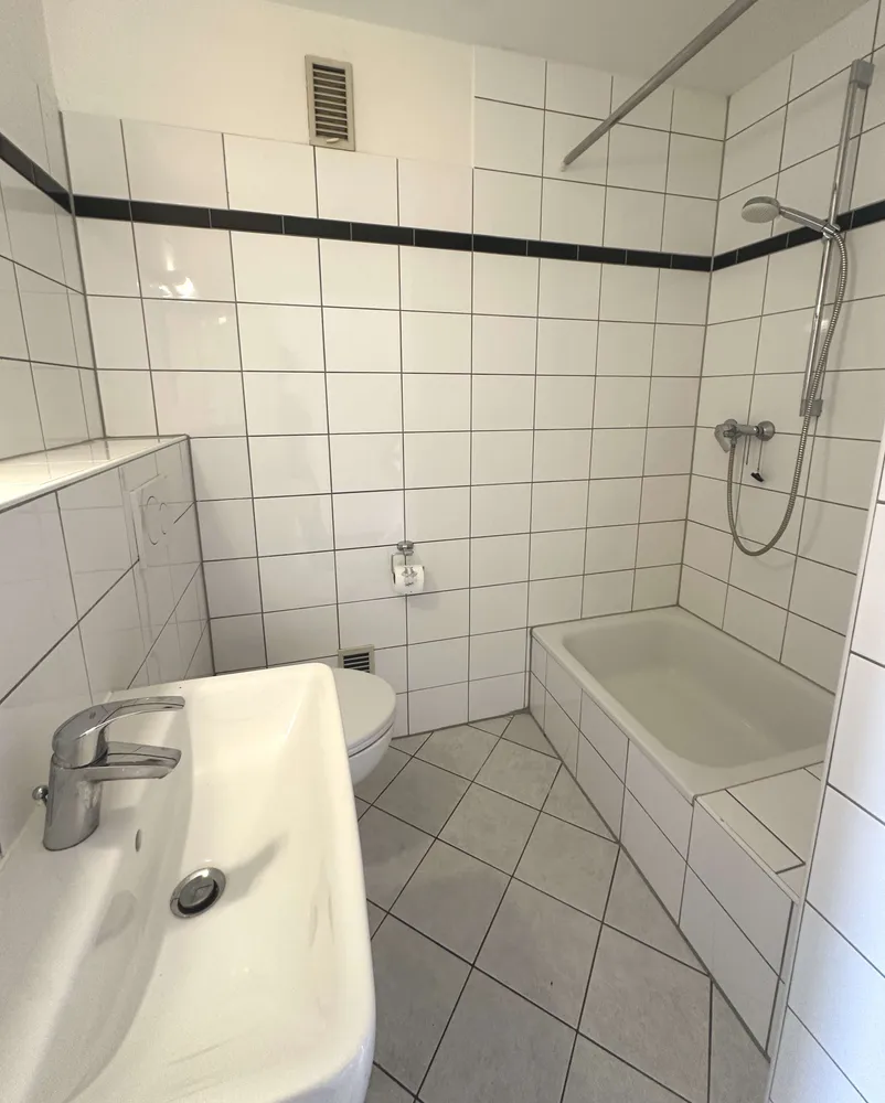 2 Zimmer Wohnung mit 61 m² in Krefeld – Bild 6