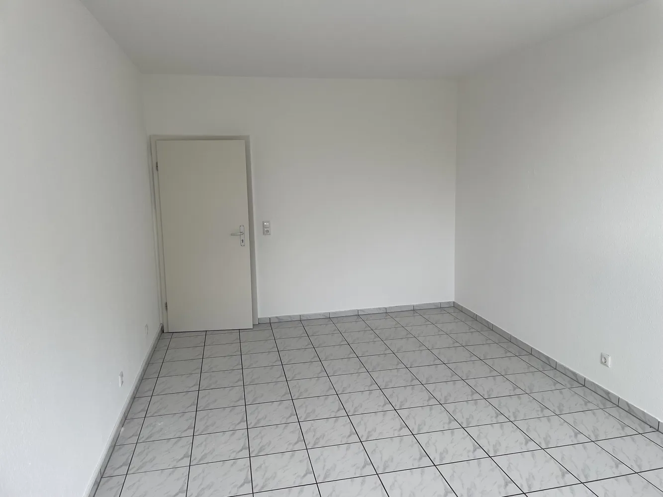 1 room apartment with 28 m² in Cologne – Photo 4