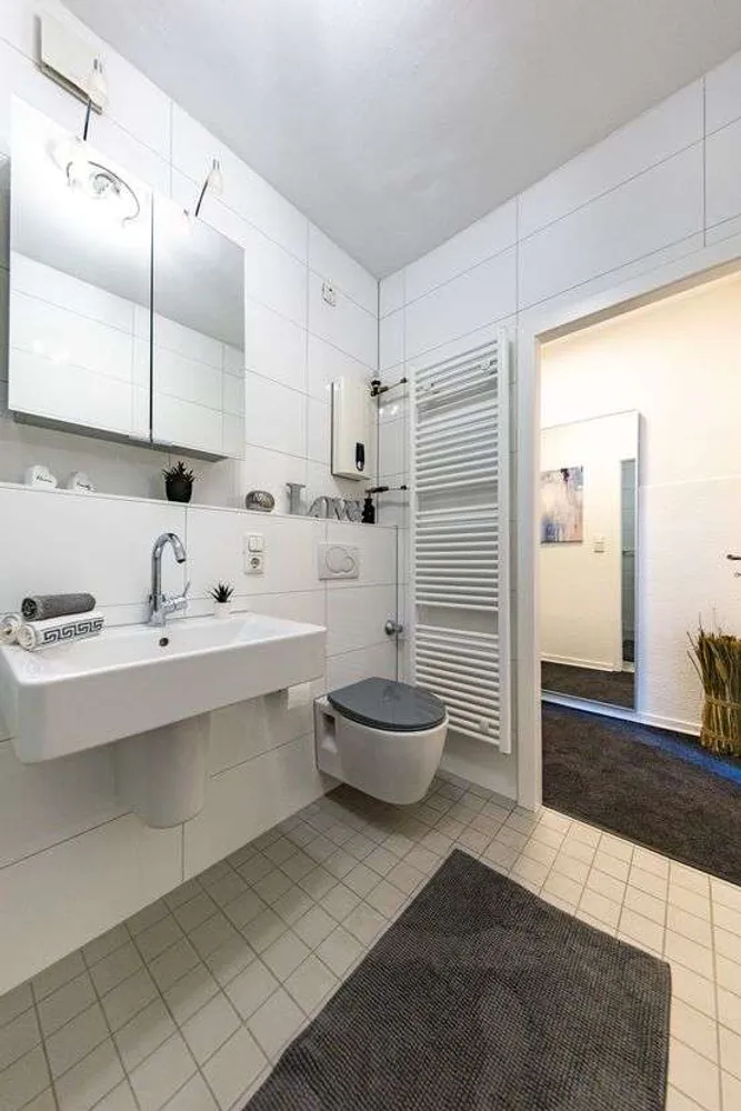 8 Zimmer Haus mit 323 m² in Düsseldorf – Bild 9