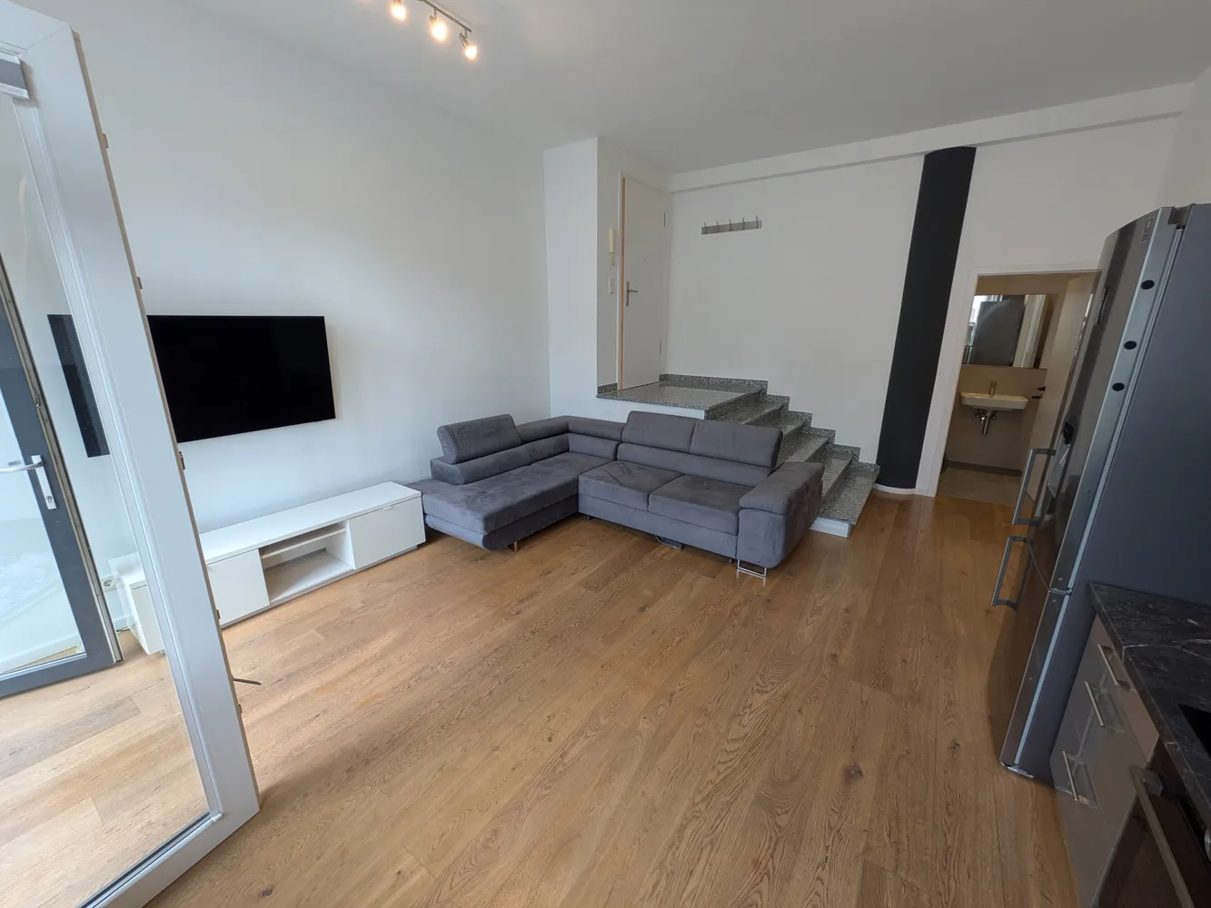3 Zimmer Wohnung mit 60 m² in Köln – Bild 2