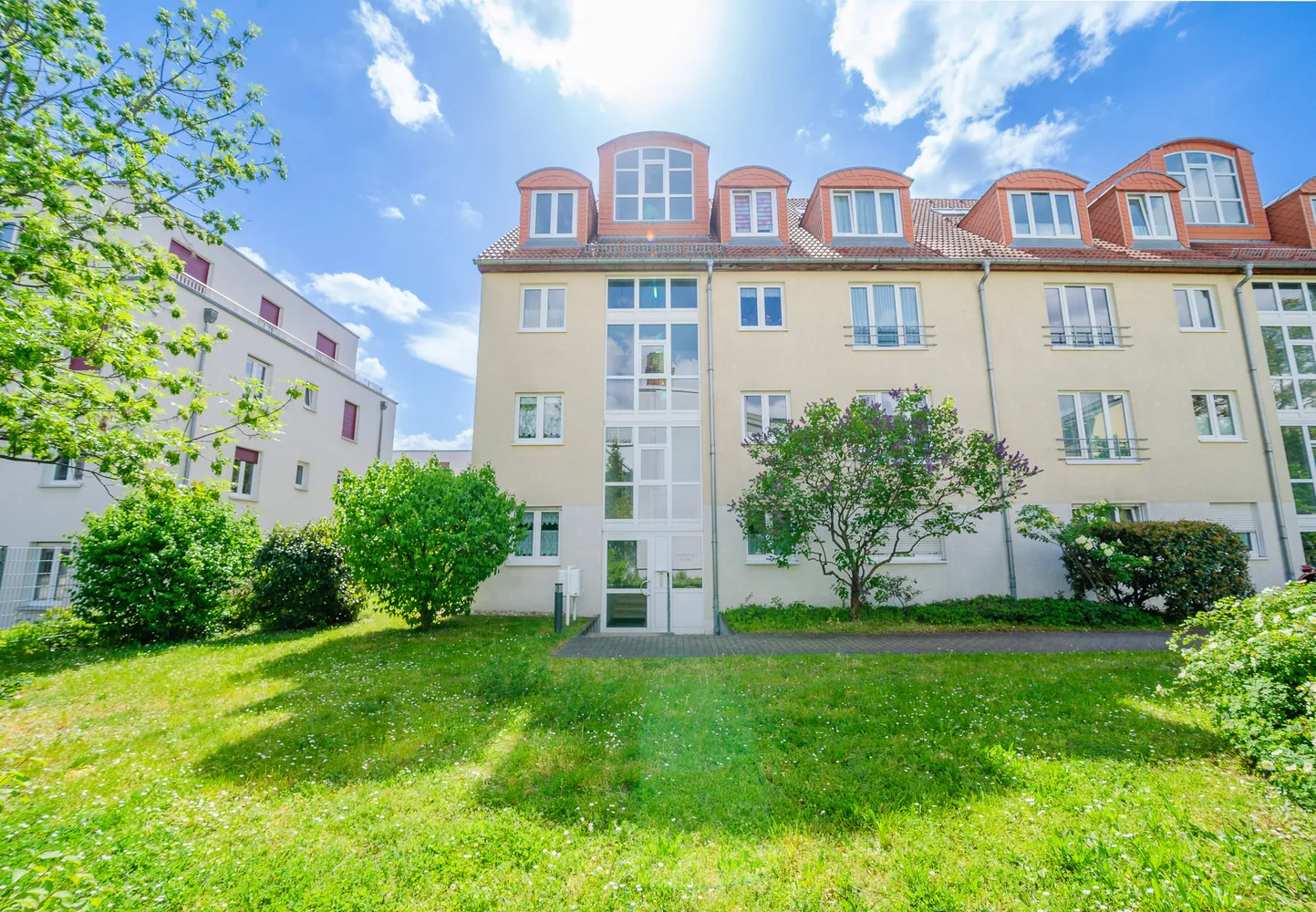 2 Zimmer Wohnung mit 69 m² in Dresden – Bild 1