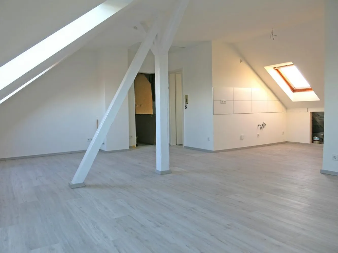 1 Zimmer Wohnung mit 33 m² in Karlsruhe – Bild 1