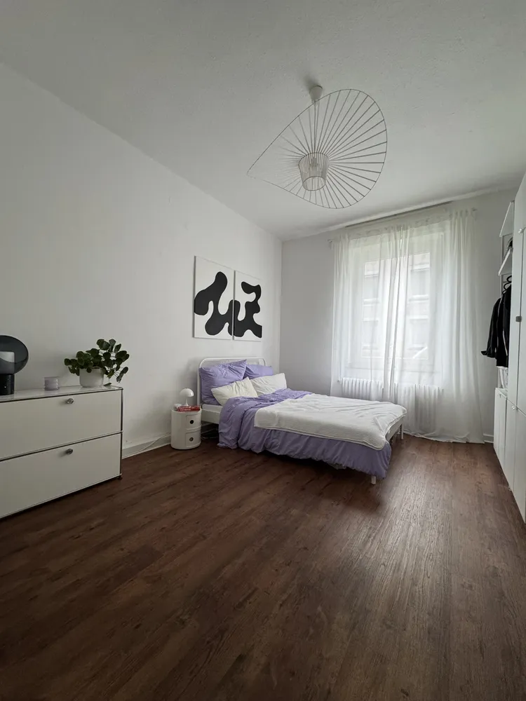 1 room apartment with 35 m² in Essen – Photo 2