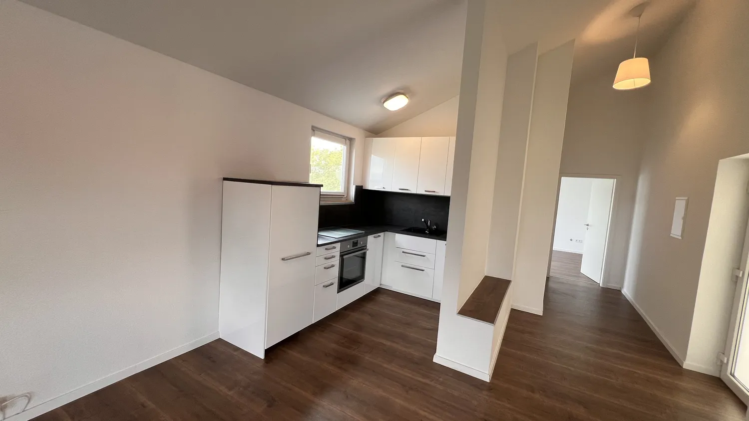 2 Zimmer Wohnung mit 58 m² in Kassel – Bild 2