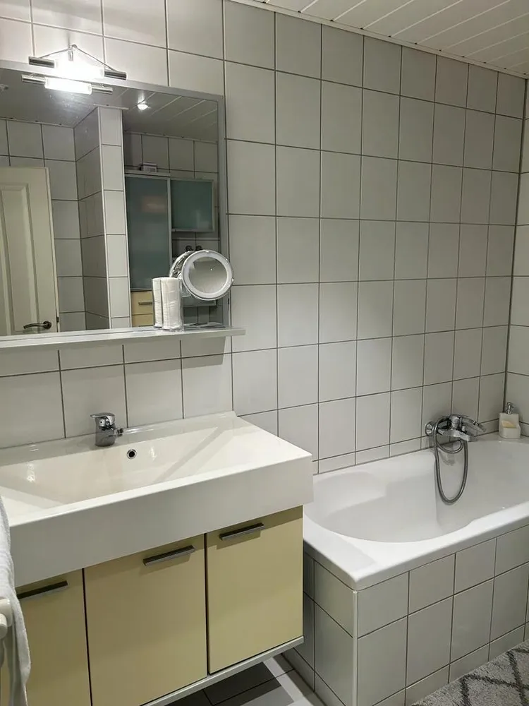 4 Zimmer Wohnung mit 90 m² in Karlsruhe – Bild 2
