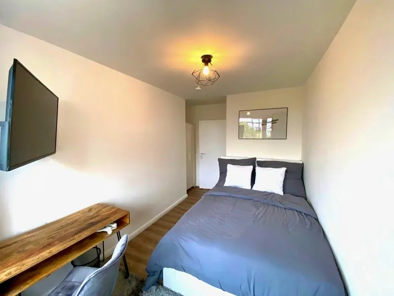 WG-Zimmer mit 35 m² in Frankfurt am Main – Bild 5