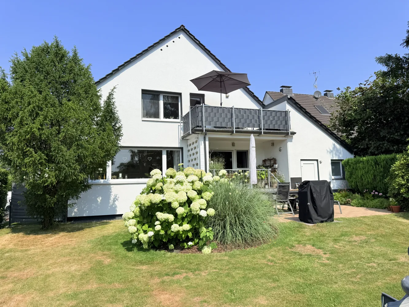 3 Zimmer Wohnung mit 100 m² in Solingen – Bild 2