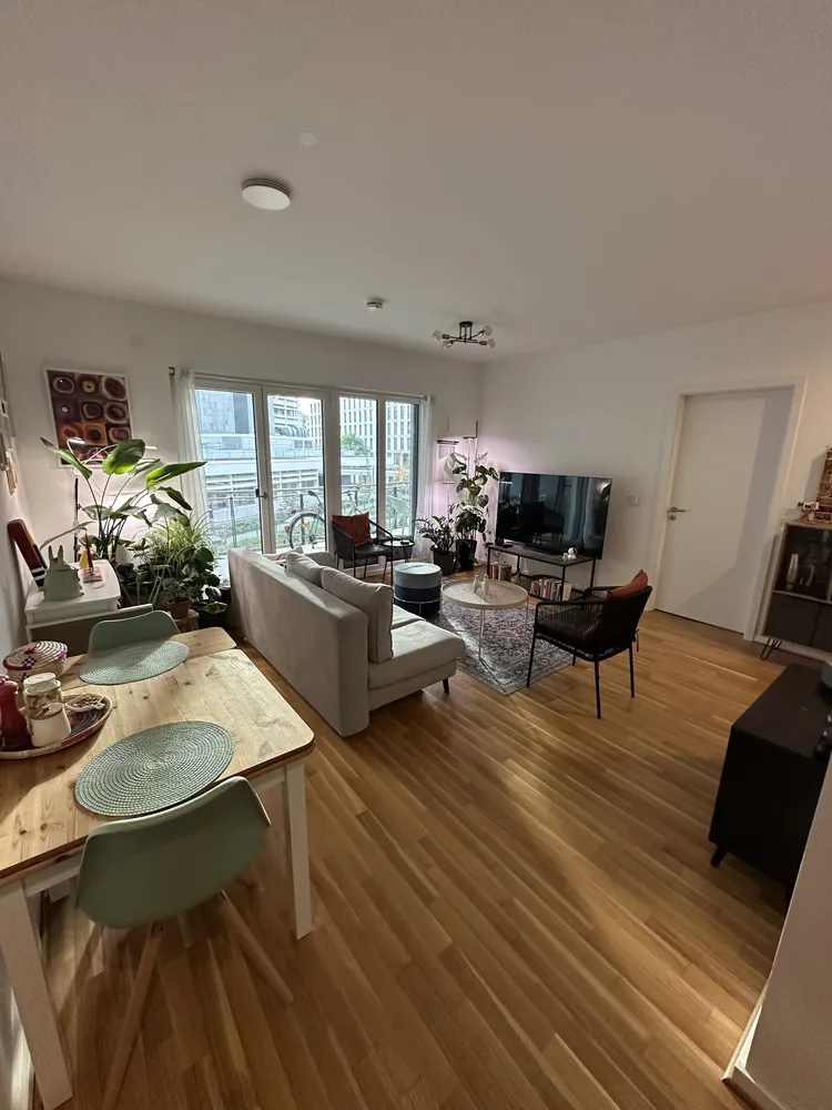 2 Zimmer Wohnung mit 57 m² in Berlin – Bild 1