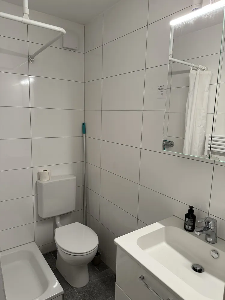 1 room apartment with 27 m² in Munich – Photo 4