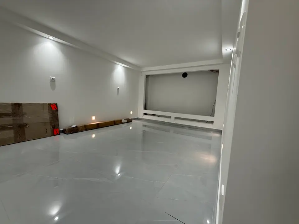 7 Zimmer Wohnung mit 250 m² in Essen – Bild 8