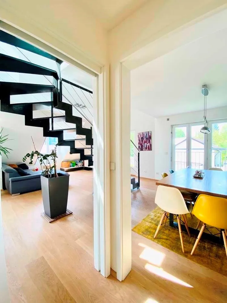 3 room apartment with 102 m² in Munich – Photo 4