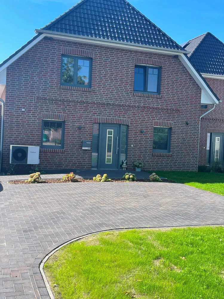 6 Zimmer Haus mit 180 m² in Bremen – Bild 1