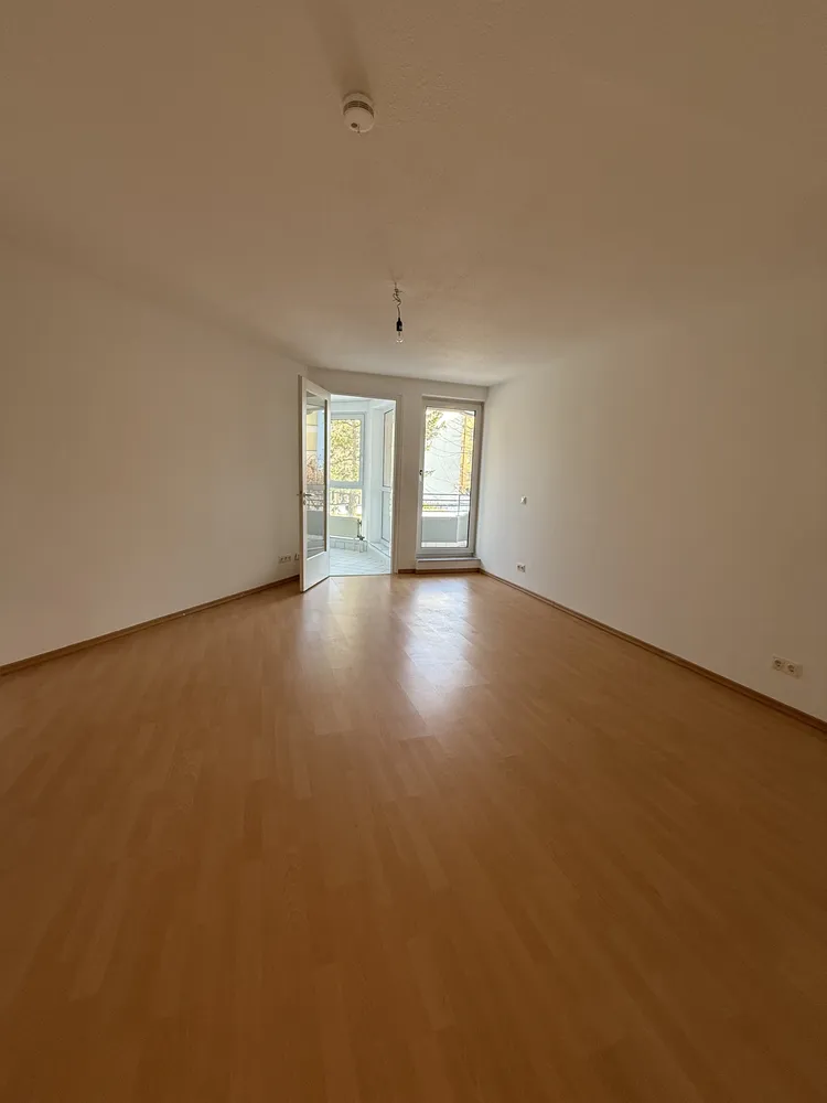 2 Zimmer Wohnung mit 79 m² in Berlin – Bild 6