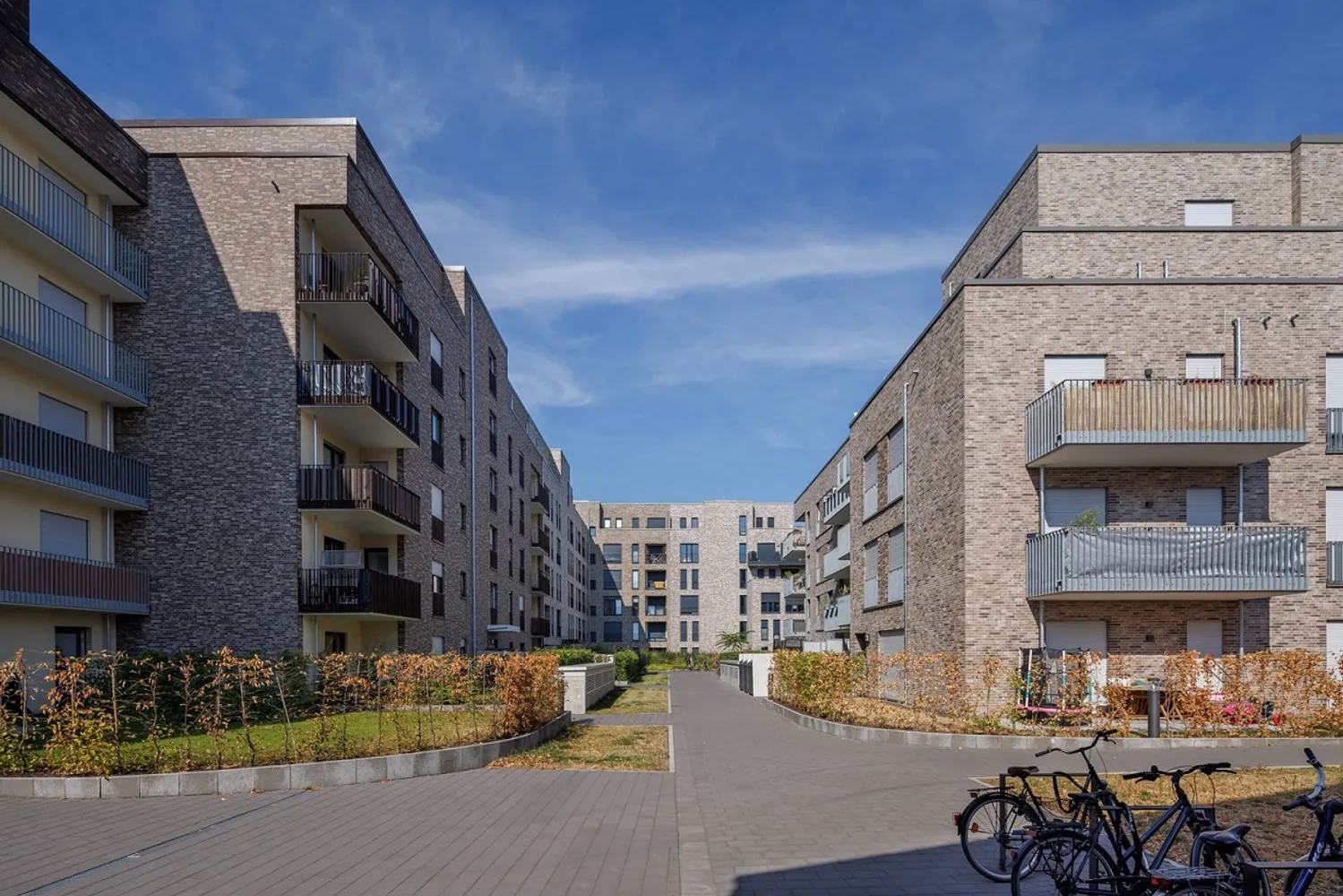 2 Zimmer Wohnung mit 59 m² in Düsseldorf – Bild 2